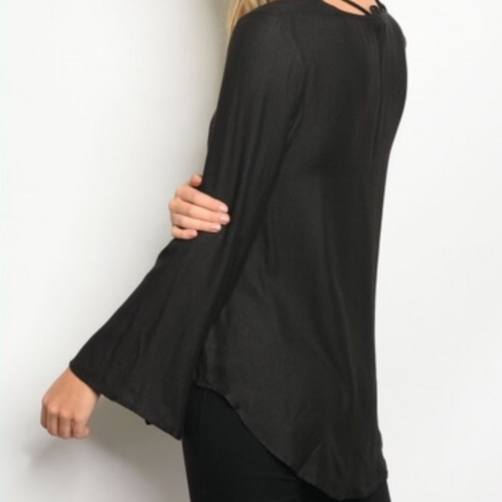 🔥4 for $15🔥Flowy Bell Sleeve Soft Tunic Top - Picture 6 of 6